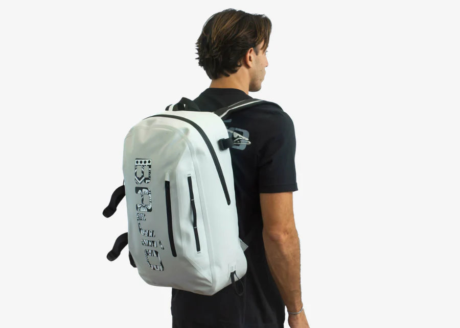 WET WADE PERFORMANCE BACKPACK